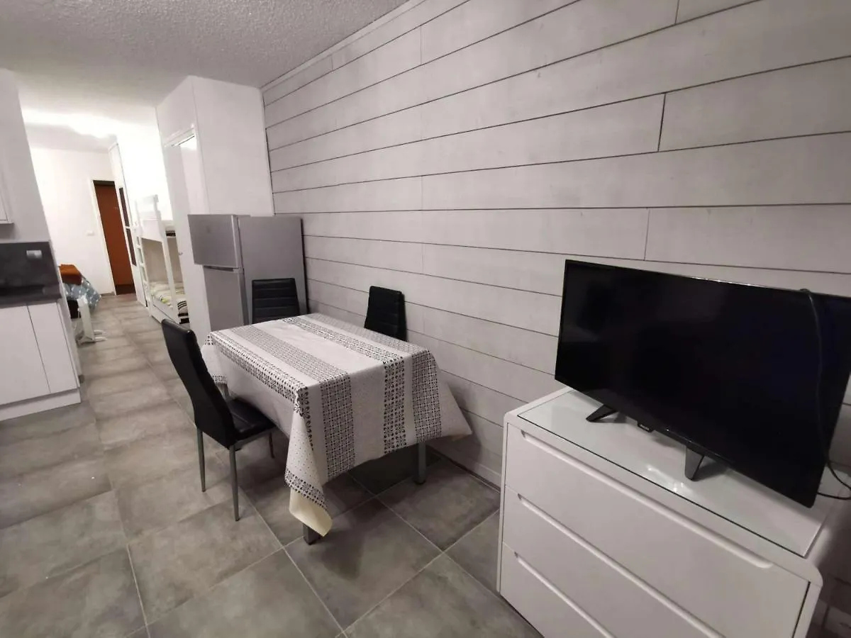 Studio Saint-Michel-de-Chaillol, 1 pièce, 6 personnes - FR-1-393-155